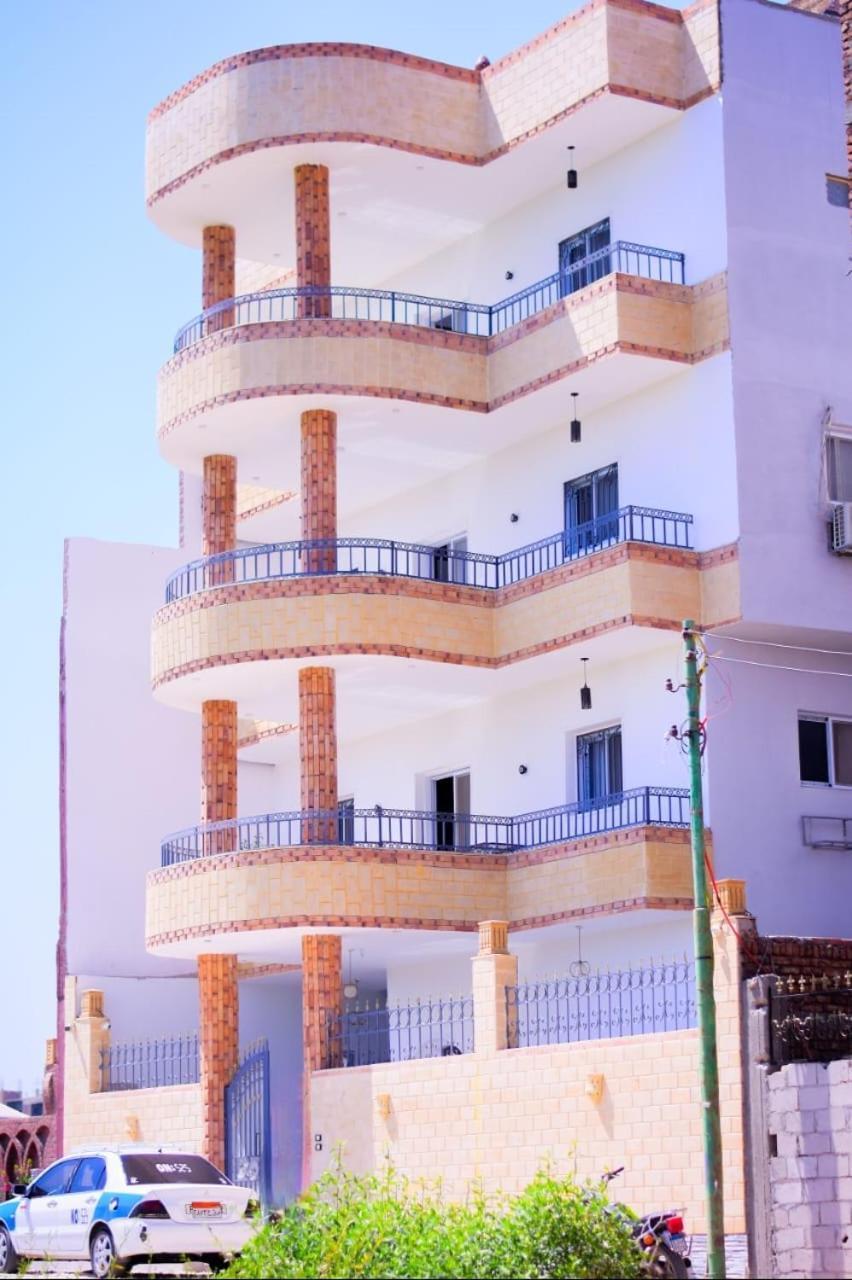 Sky Guest House Луксор Екстериор снимка