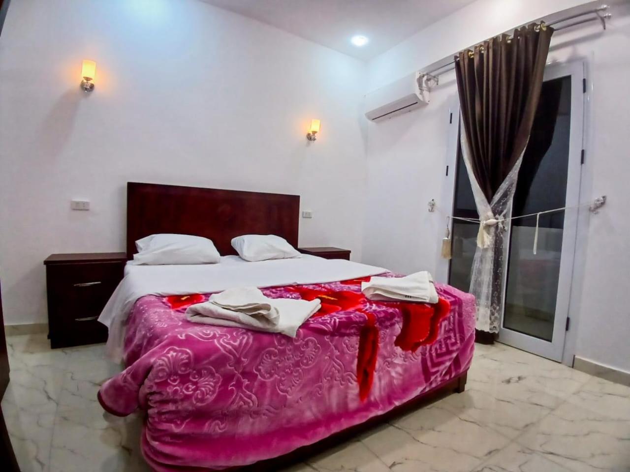 Sky Guest House Луксор Екстериор снимка